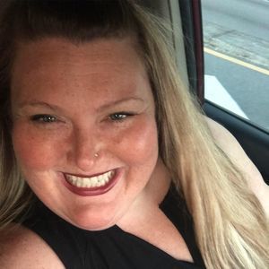 Meet your Posher, Holly